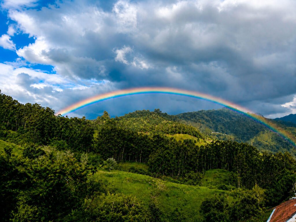 Arcoíris visto desde el Hospedaje Camino Real en Salento